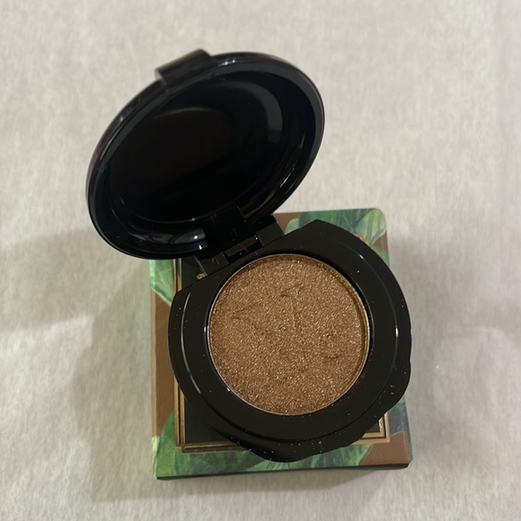 4/$25 Nomad Intense Eyeshadow *New* - Picture 4 of 5